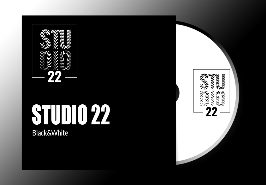 Pochette de CD avec le logo du studio de musique en noir et blanc
